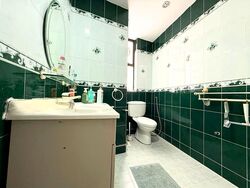 lakepoint-condominium photo thumbnail #12